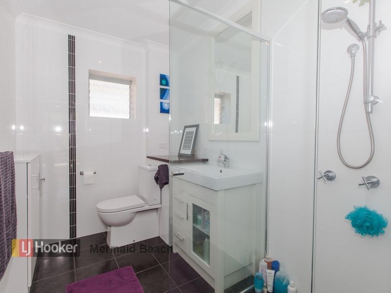 2/38 Sunbrite Avenue, Mermaid Beach QLD 4218