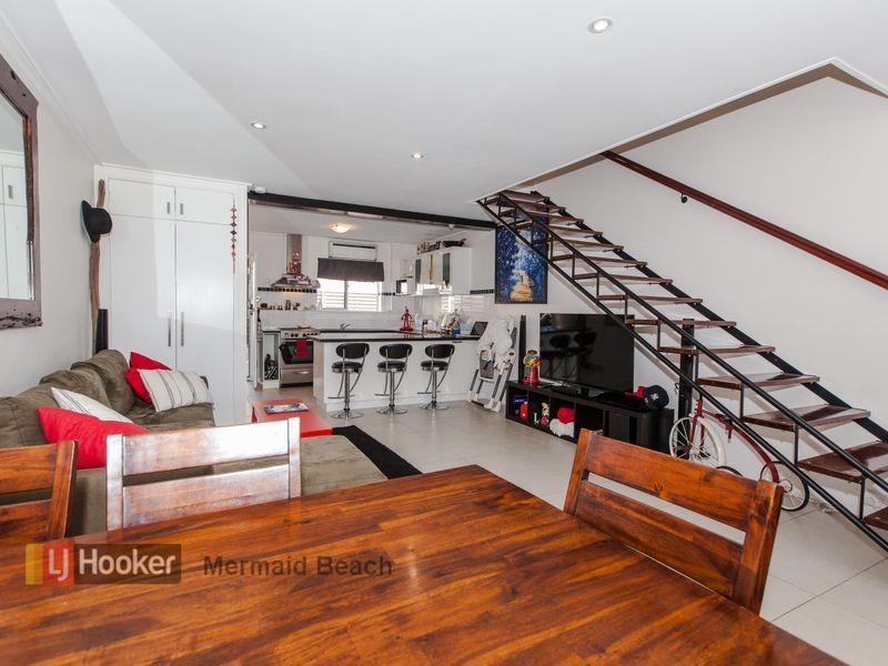 2/38 Sunbrite Avenue, Mermaid Beach QLD 4218