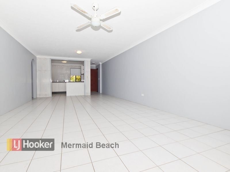 3/8 Aquila Court, Mermaid Waters QLD 4218