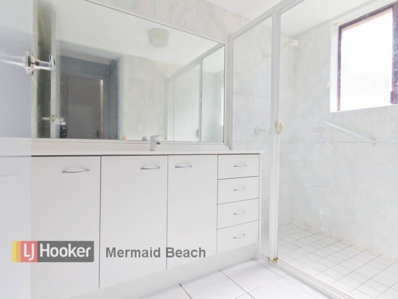 3/8 Aquila Court, Mermaid Waters QLD 4218