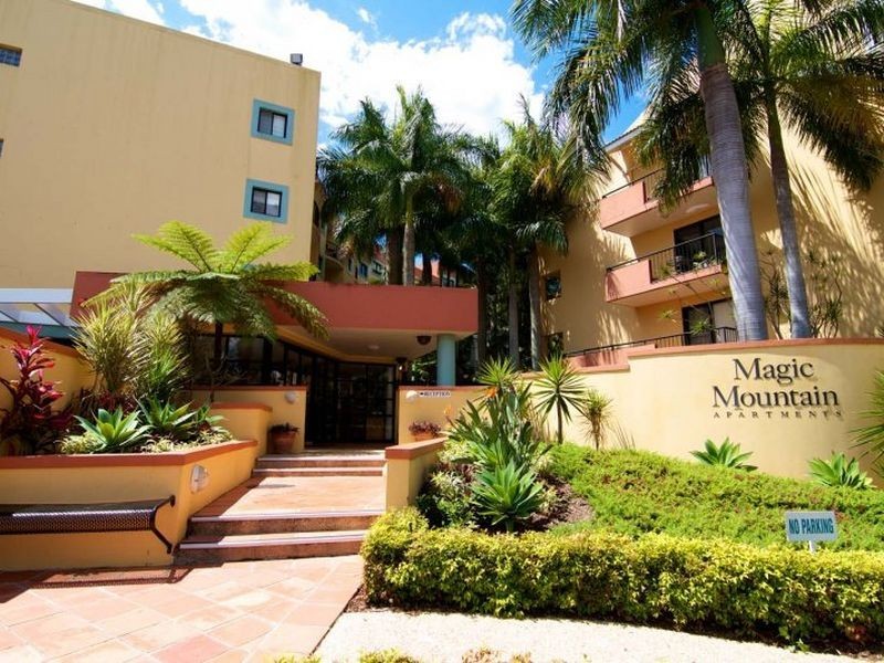 E31/1 Great Hall Drive, Miami QLD 4220