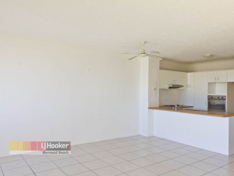 18/2 Fraser Avenue, Miami QLD 4220