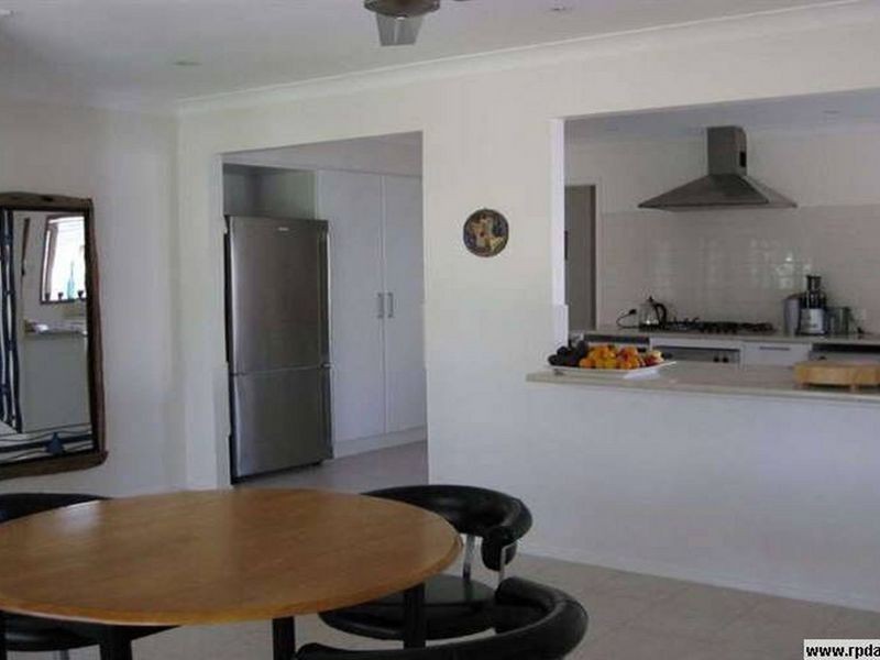 68 Volante Crescent, Mermaid Waters QLD 4218