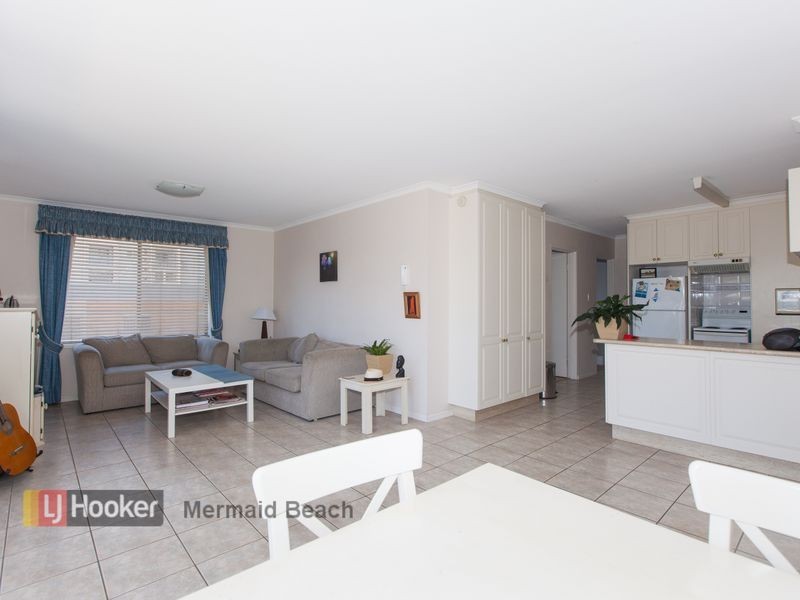 5/4 Mary Avenue, Broadbeach QLD 4218