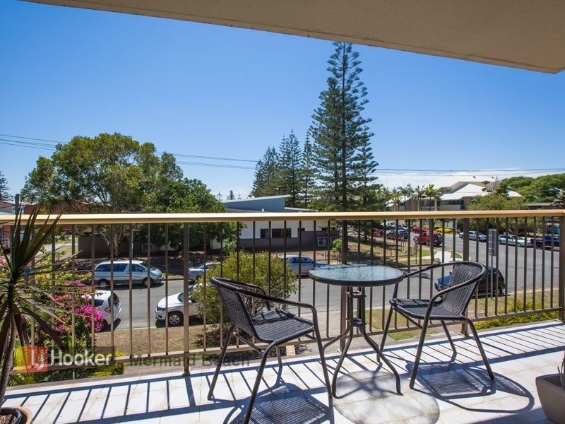 5/4 Mary Avenue, Broadbeach QLD 4218