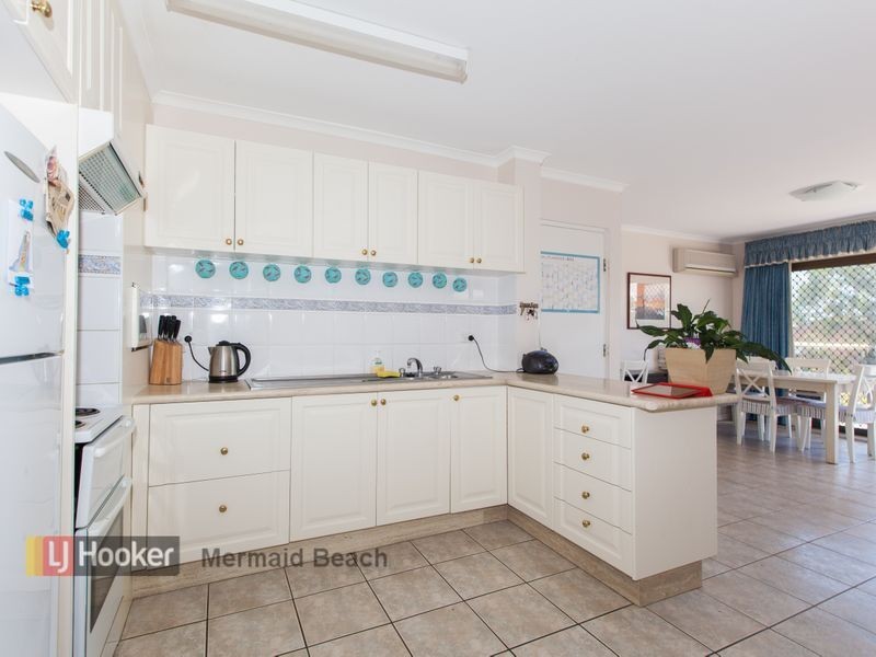 5/4 Mary Avenue, Broadbeach QLD 4218