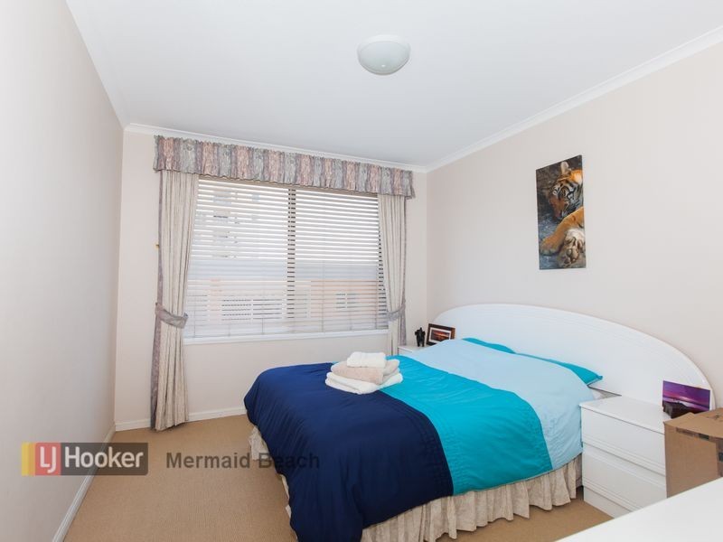 5/4 Mary Avenue, Broadbeach QLD 4218