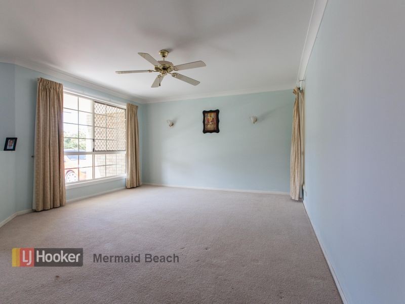 42 Yodelay Street, Varsity Lakes QLD 4227