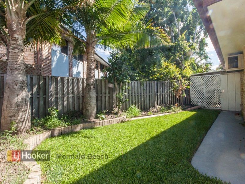 42 Yodelay Street, Varsity Lakes QLD 4227