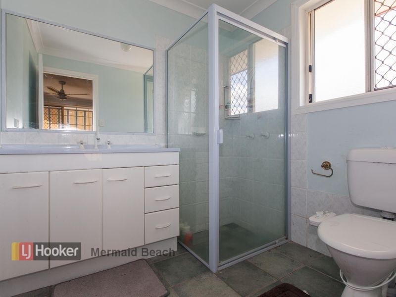 42 Yodelay Street, Varsity Lakes QLD 4227