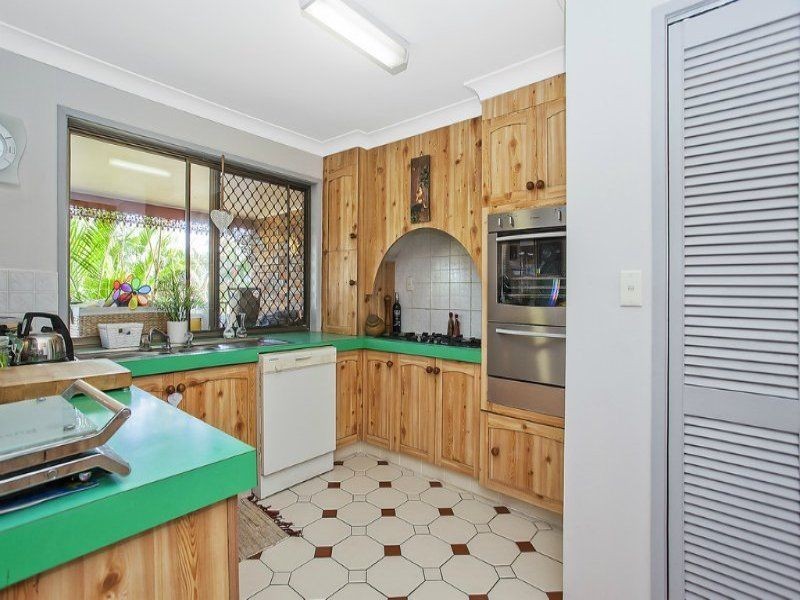 72 Markeri Street, Mermaid Waters QLD 4218