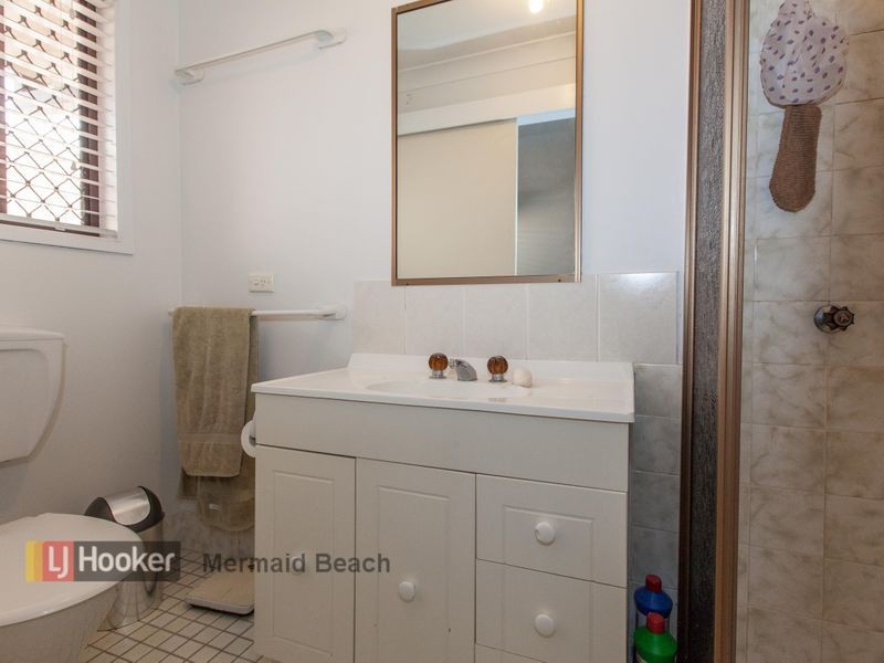 8 Lautoka Court, Clear Island Waters QLD 4226