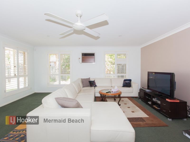 42 Yodelay Street, Varsity Lakes QLD 4227