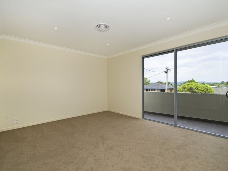 2/21 Dolphin Avenue, Mermaid Beach QLD 4218