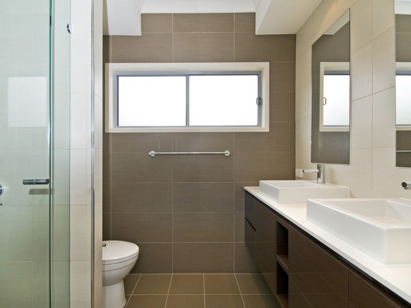 2/21 Dolphin Avenue, Mermaid Beach QLD 4218