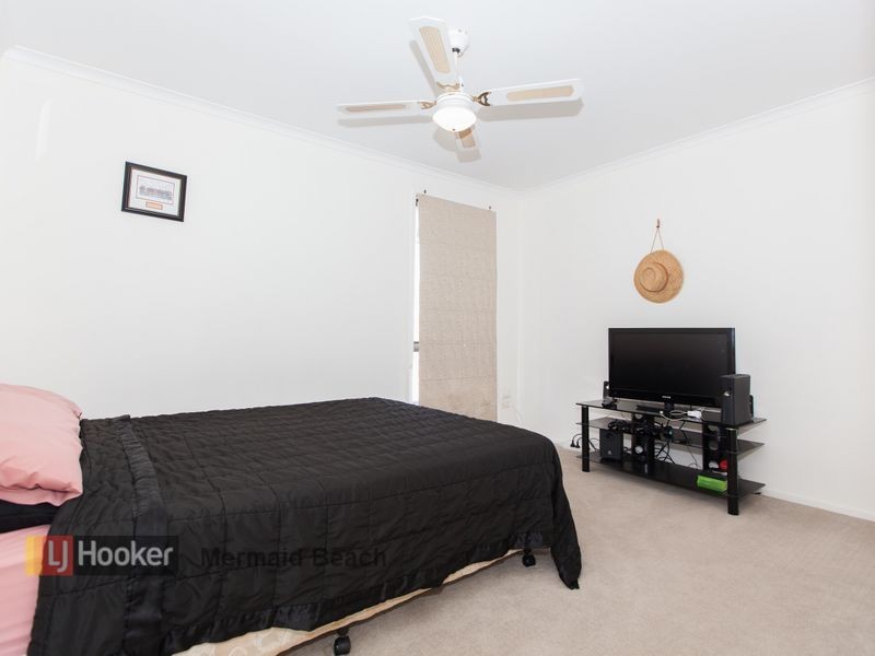 8/17 Duet Drive, Mermaid Waters QLD 4218