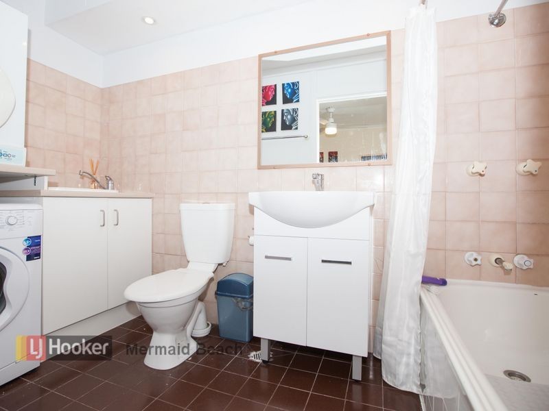 4/13 Federation Avenue, Broadbeach QLD 4218