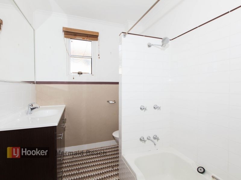 2/28 Peerless Avenue, Mermaid Beach QLD 4218