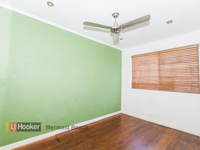 2/28 Peerless Avenue, Mermaid Beach QLD 4218