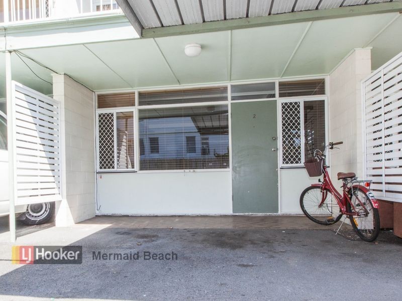 2/28 Peerless Avenue, Mermaid Beach QLD 4218