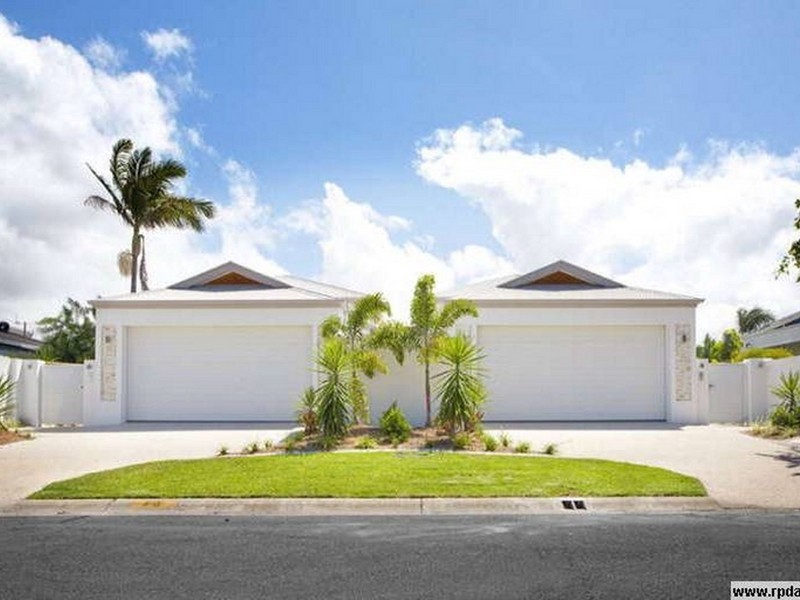 2/48 Avanti Street, Mermaid Waters QLD 4218