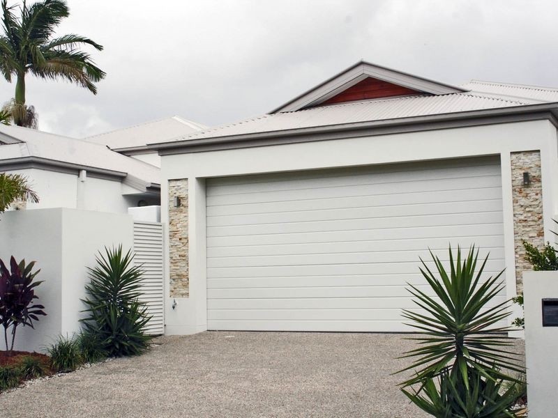 2/48 Avanti Street, Mermaid Waters QLD 4218