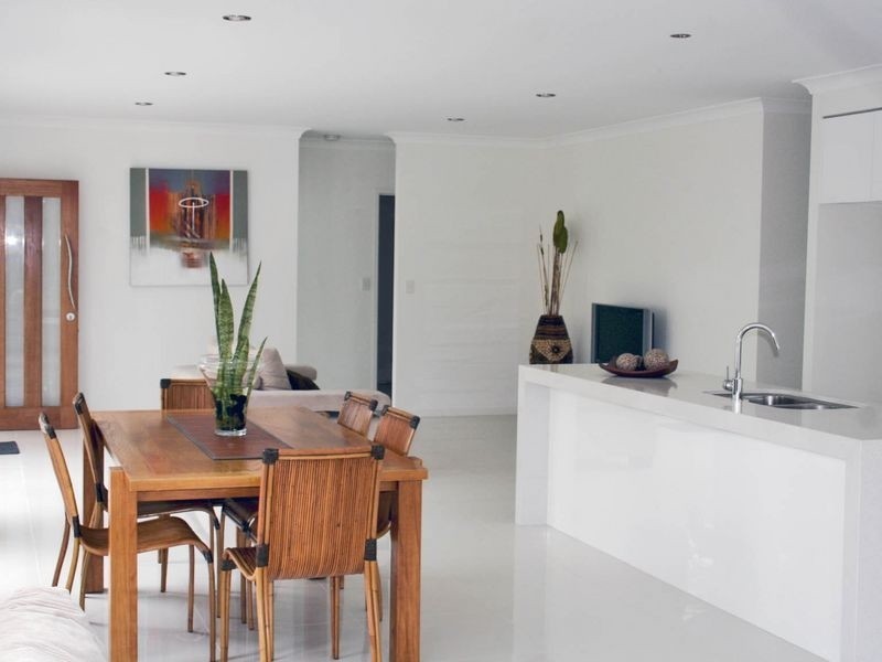 2/48 Avanti Street, Mermaid Waters QLD 4218