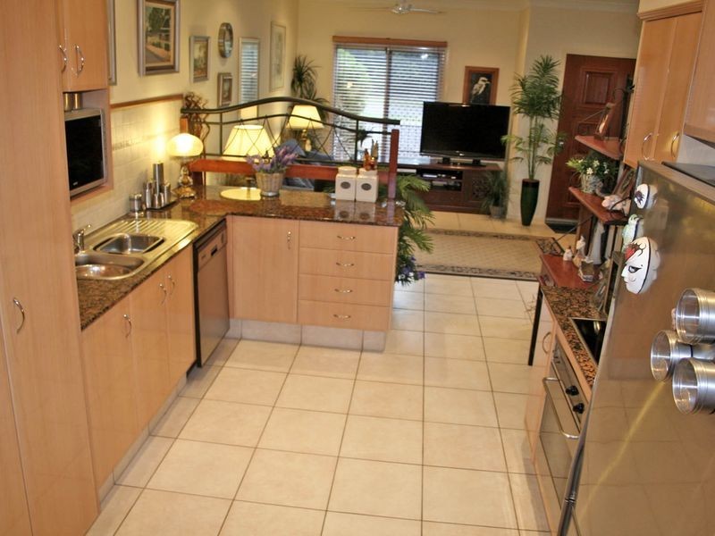 1/47 Chelsea Avenue, Broadbeach QLD 4218