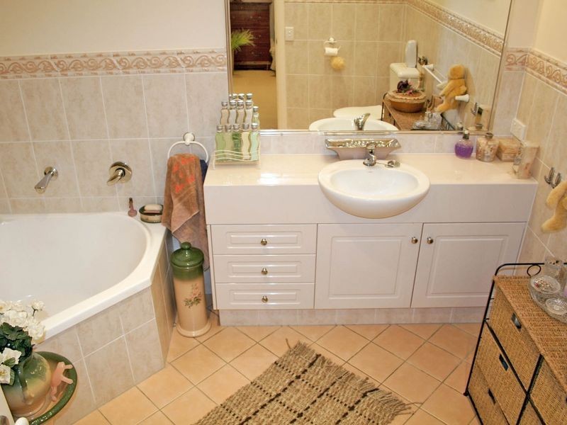 1/47 Chelsea Avenue, Broadbeach QLD 4218