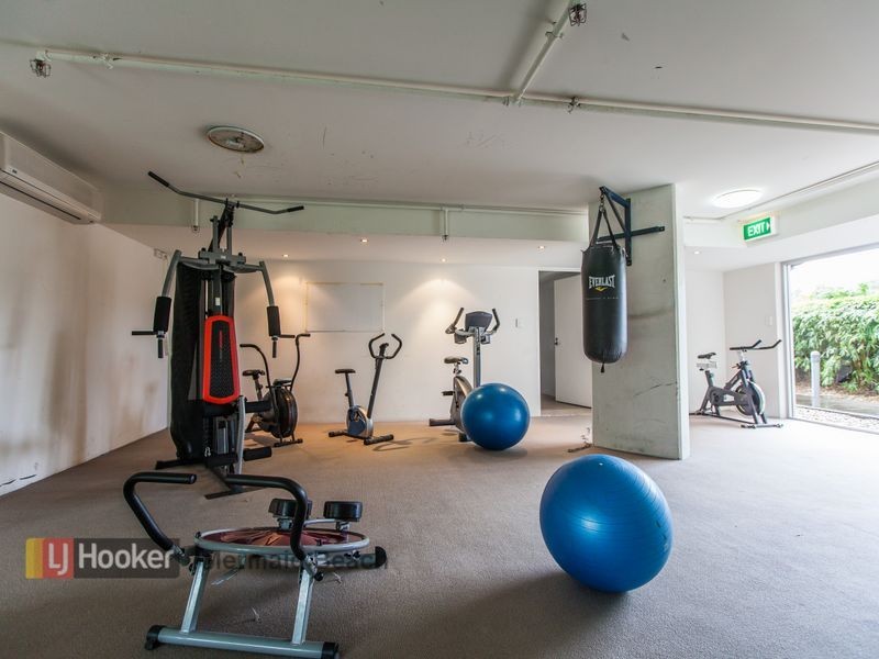 3203/12 Executive Drive, Burleigh Waters QLD 4220