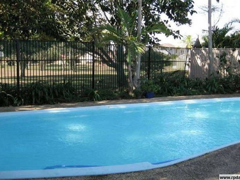 68 Volante Crescent, Mermaid Waters QLD 4218