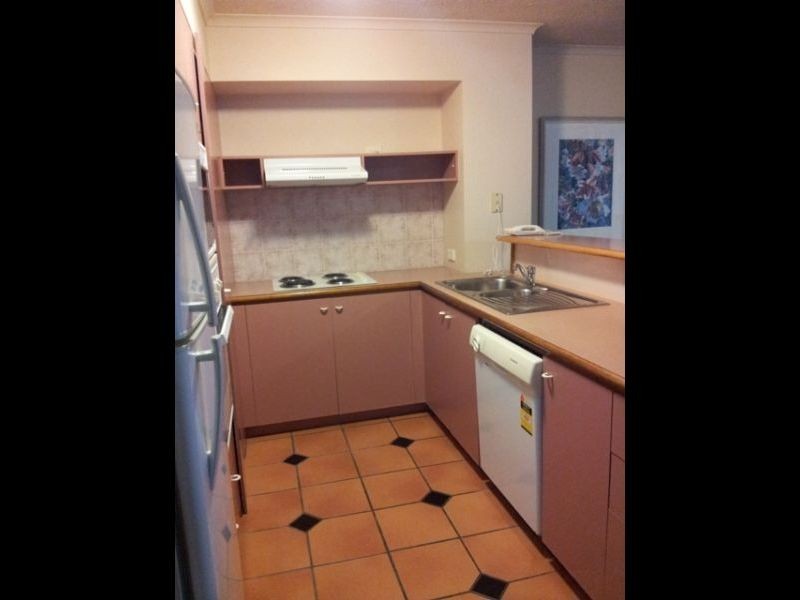 78/16 Alexandra Avenue, Broadbeach QLD 4218