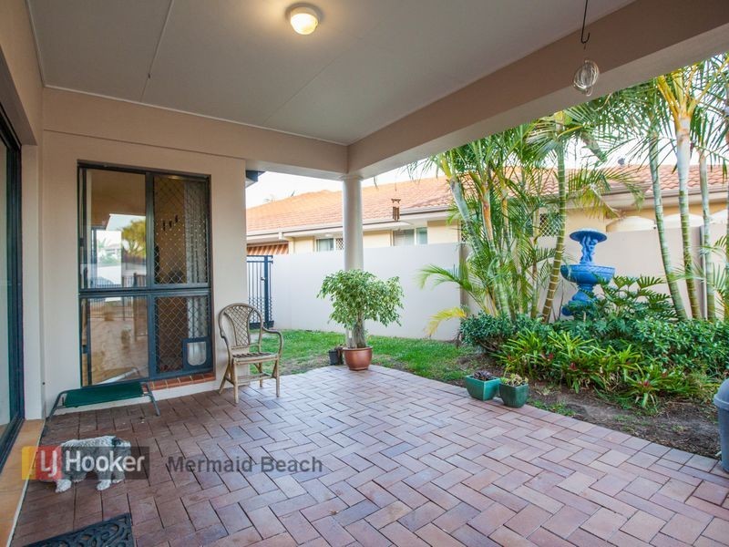 19 Moonraker Street, Clear Island Waters QLD 4226