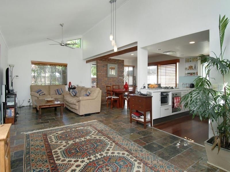 69 Petrel Avenue, Mermaid Beach QLD 4218