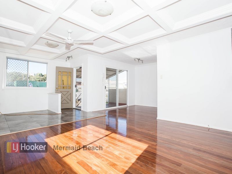 15 Hillcrest Parade, Miami QLD 4220