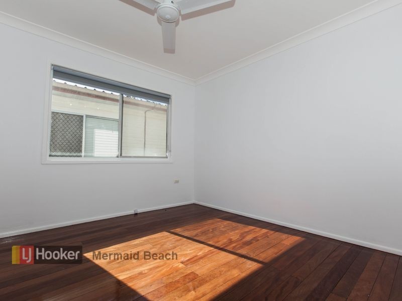 15 Hillcrest Parade, Miami QLD 4220