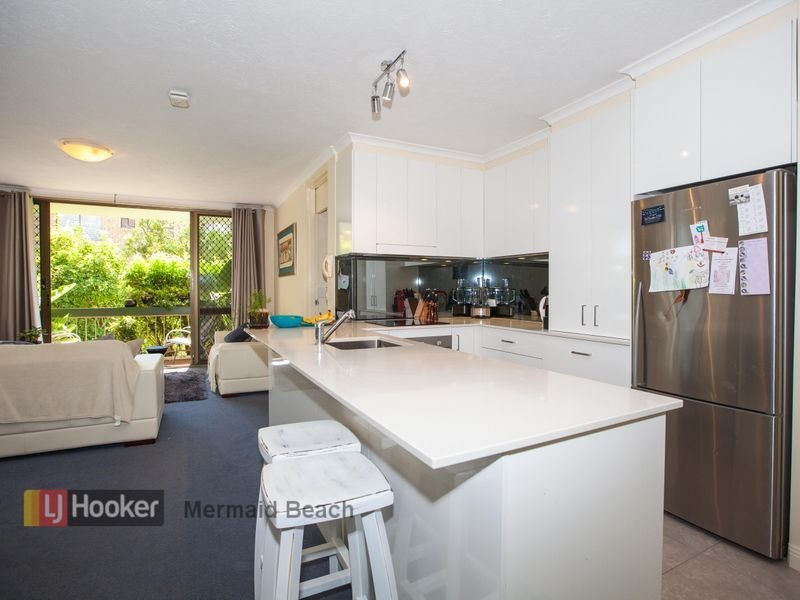 4/13 Federation Avenue, Broadbeach QLD 4218