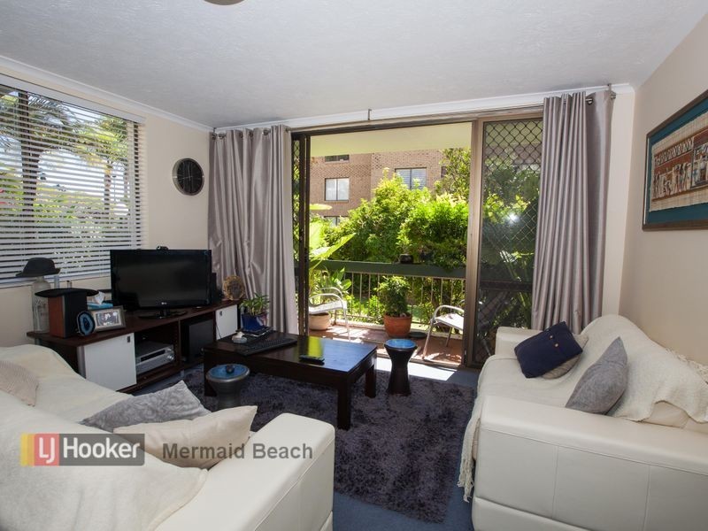 4/13 Federation Avenue, Broadbeach QLD 4218