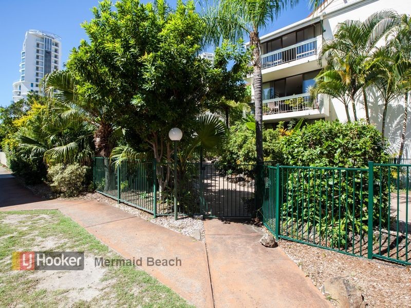 4/13 Federation Avenue, Broadbeach QLD 4218