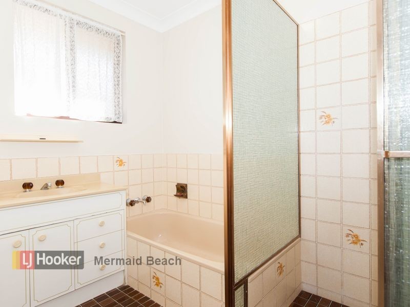 6/6 Angie Court, Mermaid Waters QLD 4218