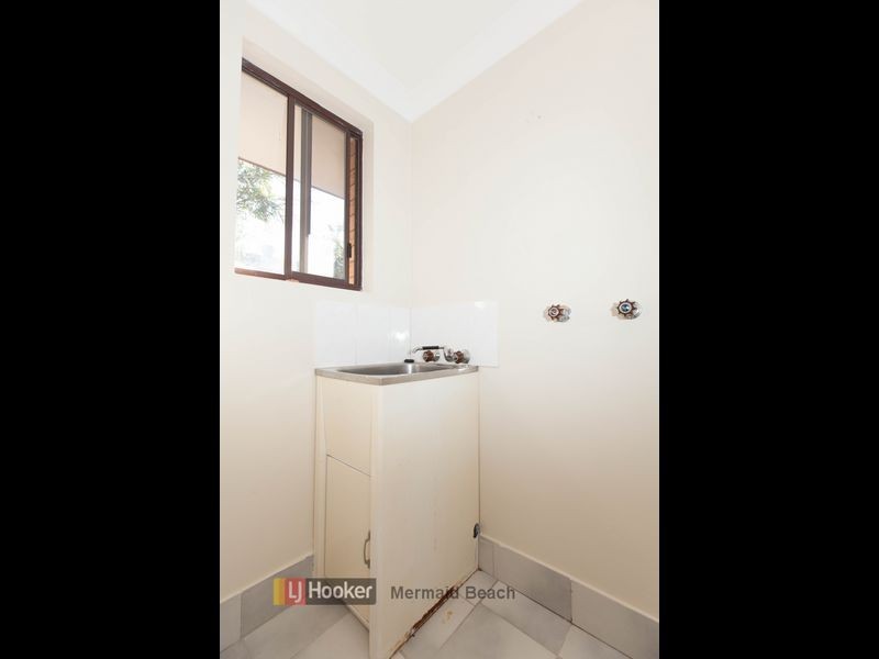 6/6 Angie Court, Mermaid Waters QLD 4218