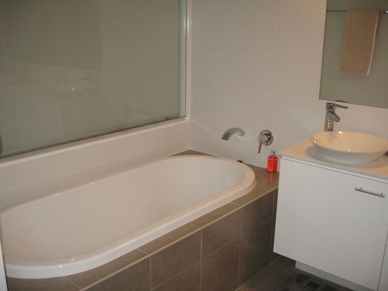 1205/33 T E Peters Drive, Broadbeach QLD 4218