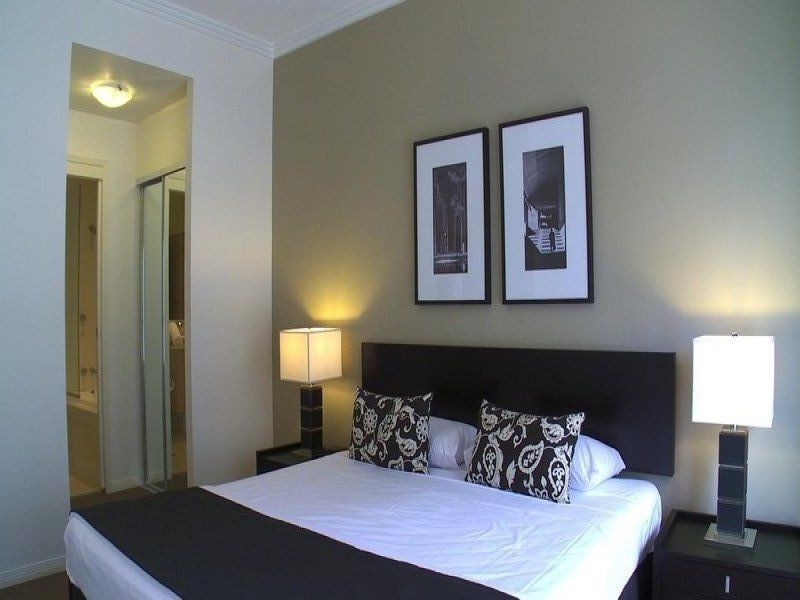 84/19 Lake Street, Varsity Lakes QLD 4227