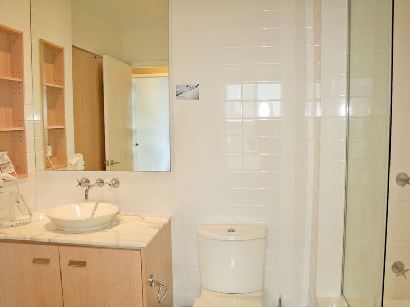 84/19 Lake Street, Varsity Lakes QLD 4227