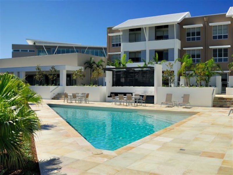 84/19 Lake Street, Varsity Lakes QLD 4227