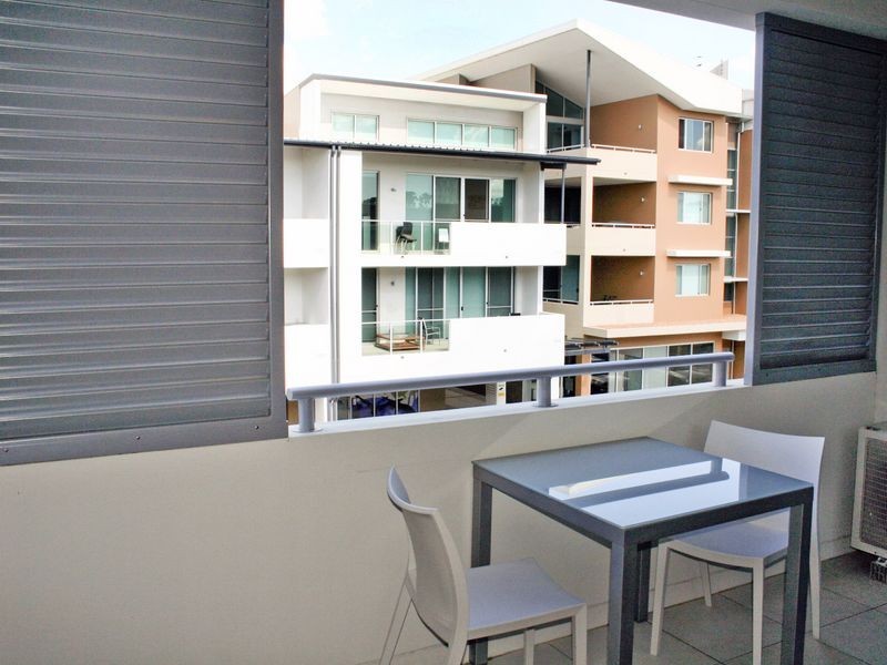 84/19 Lake Street, Varsity Lakes QLD 4227