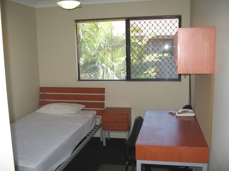 Labrador QLD 4215