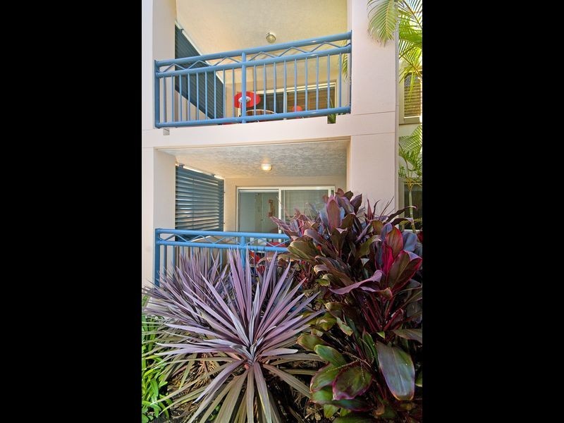 6/21 Peerless Avenue, Mermaid Beach QLD 4218