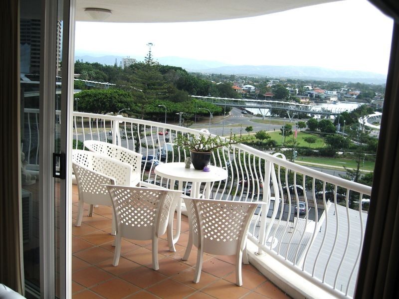 1612/24-26 Queensland Avenue, Broadbeach QLD 4218