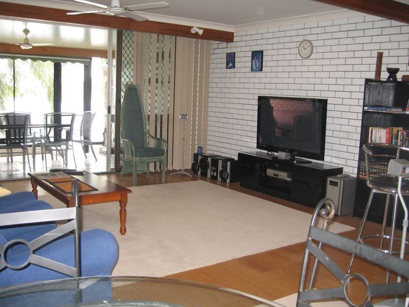 4/6 Aquila Court, Mermaid Waters QLD 4218